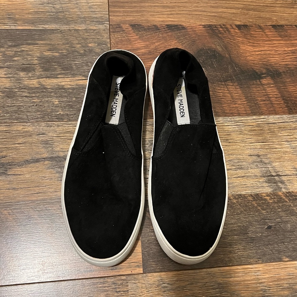 Steve Madden Slip Ons